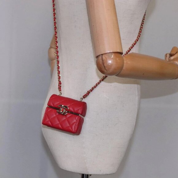 CHANEL Small Box Matelasse Chain Pouch Lamb Skin Red CC Auth - Picture 1 of 15